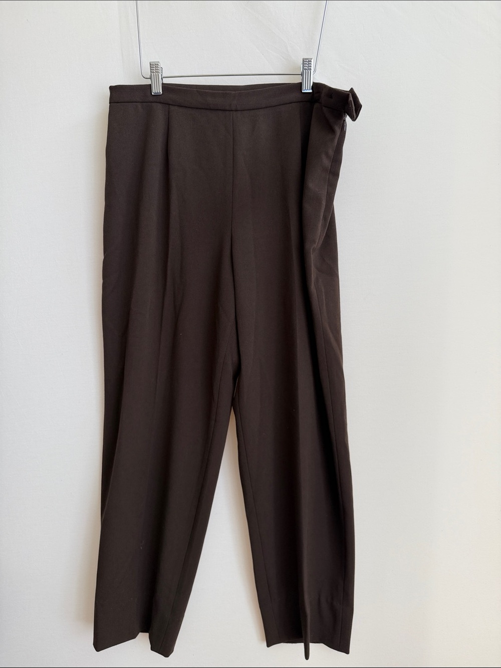 Rafaella Chocolate Brown High-Rise Pleated Capris